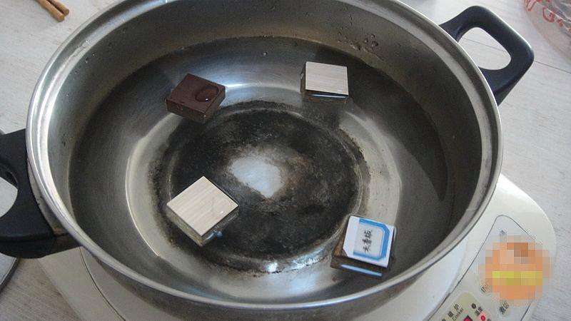 床墊薄膜要撕?jiǎn)幔坎粌H要撕還要除甲醛！