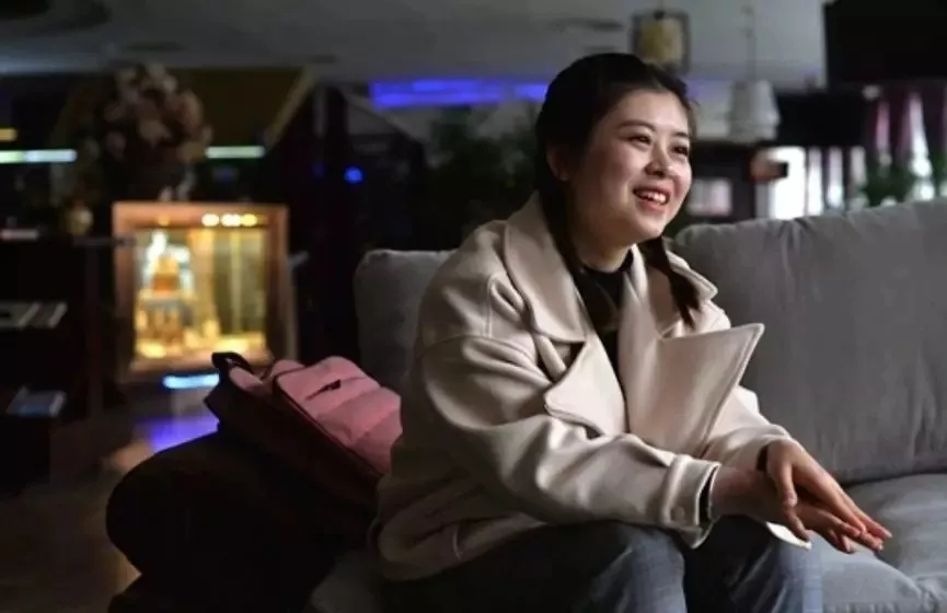 青春是用來(lái)奮斗的，除甲醛的青春最美麗！