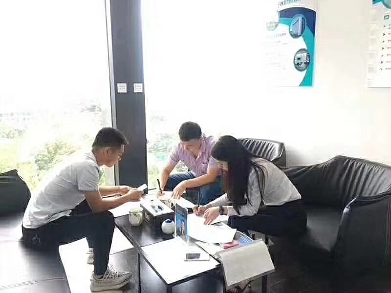 熱烈祝賀盛總、方總簽約創(chuàng)綠家臺州市區(qū)級代理！