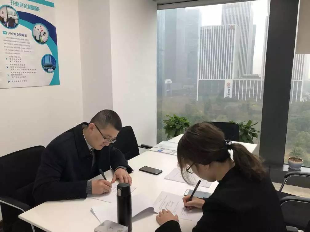 熱烈祝賀周總簽約創(chuàng)綠家河北省保定市區(qū)級代理！