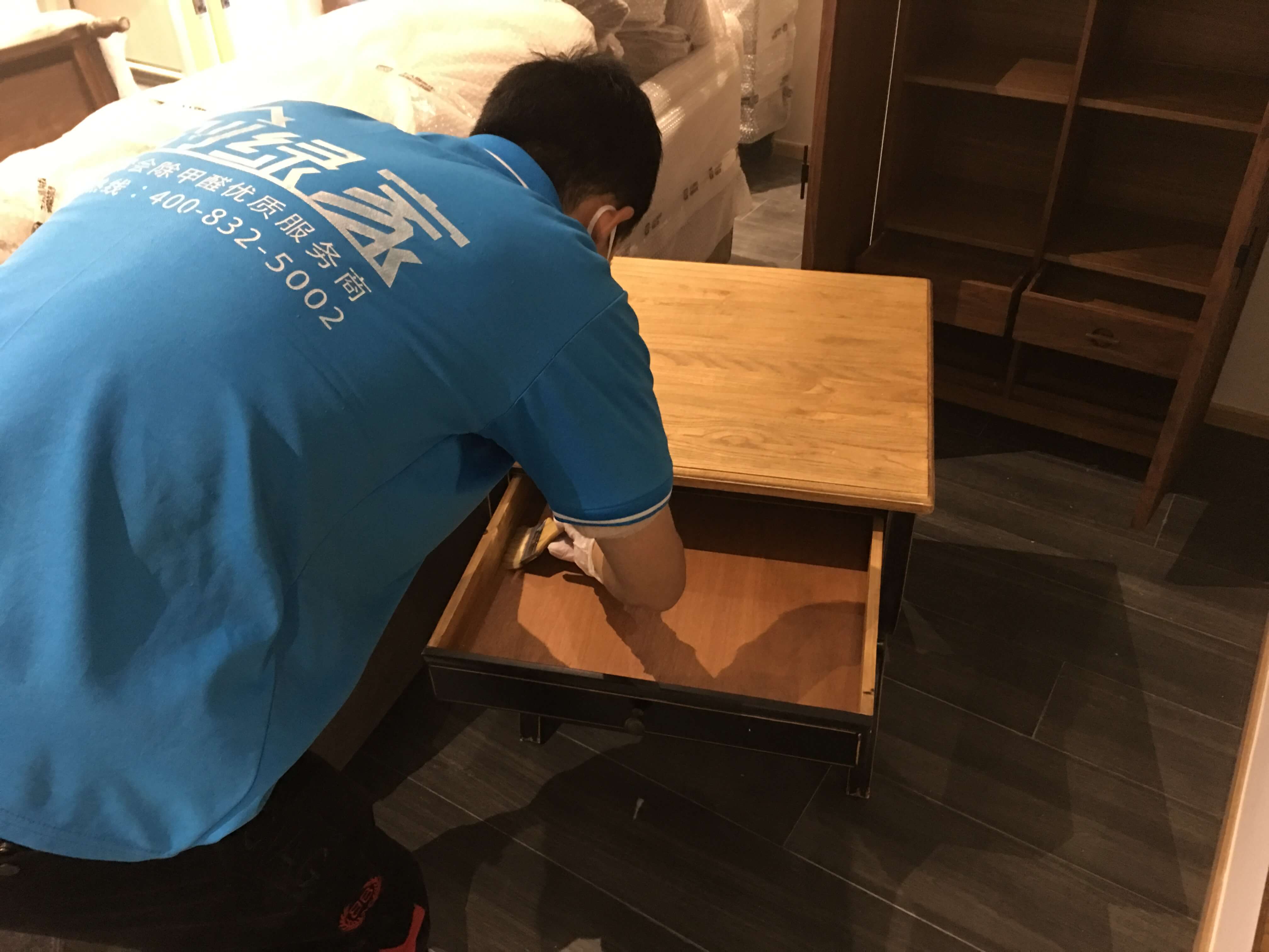 為什么越來(lái)越多人選擇專業(yè)公司給家里除甲醛