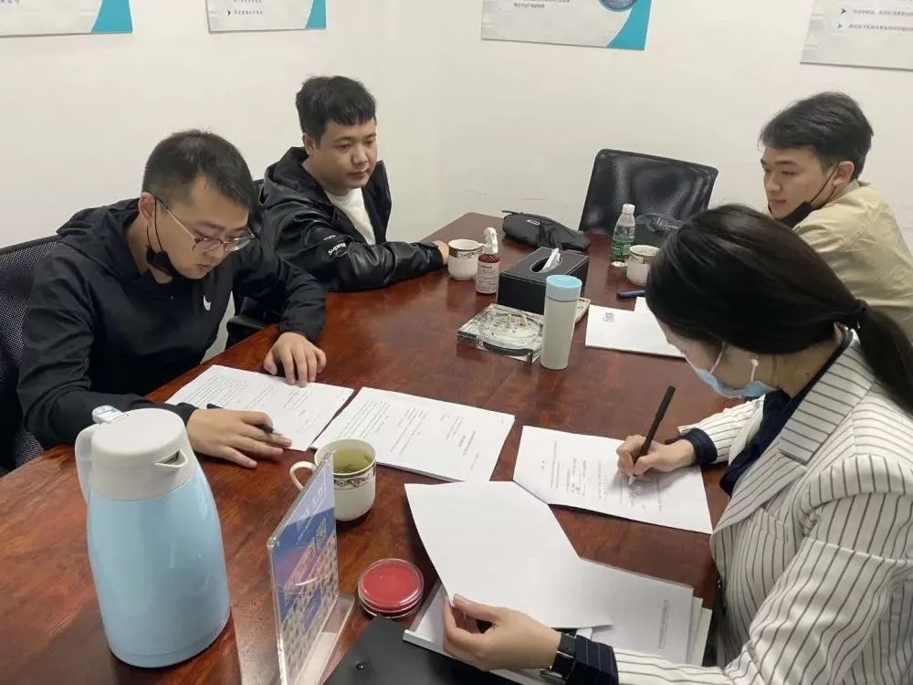 熱烈祝賀譚總石總簽約創(chuàng)綠家湖北省恩施州縣級代理！