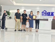 熱烈祝賀王總一家簽約創(chuàng)綠家江蘇省縣級(jí)市代理！