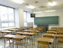 校舍裝修完買了400盆綠蘿凈化空氣，還有孩子開學(xué)第一天就熏暈了！