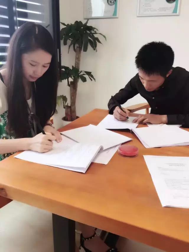 熱烈祝賀遵義匯川區(qū)鄧總成功加入創(chuàng)綠家！